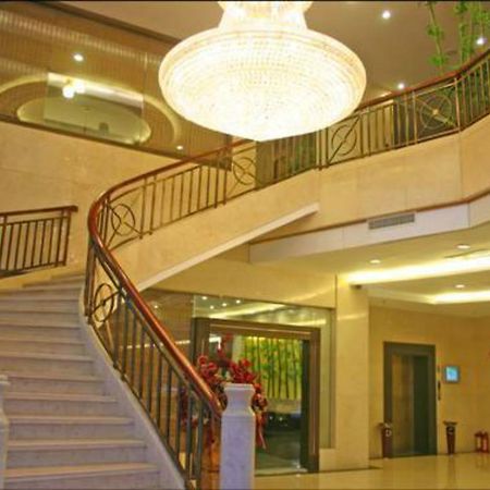 Jun Hao Hotel Dongguan  Zewnętrze zdjęcie