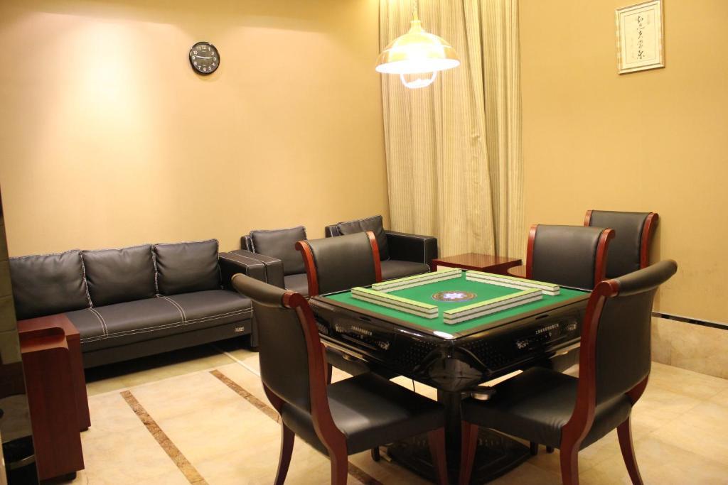 Jun Hao Hotel Dongguan  Zewnętrze zdjęcie