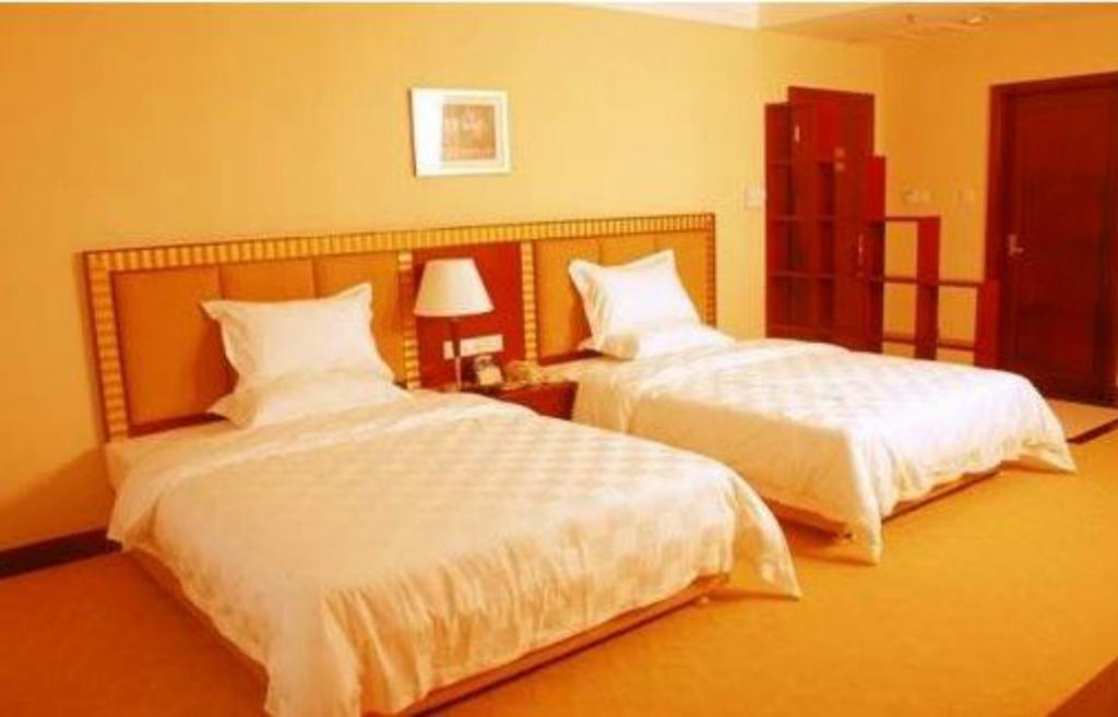 Jun Hao Hotel Dongguan  Zewnętrze zdjęcie