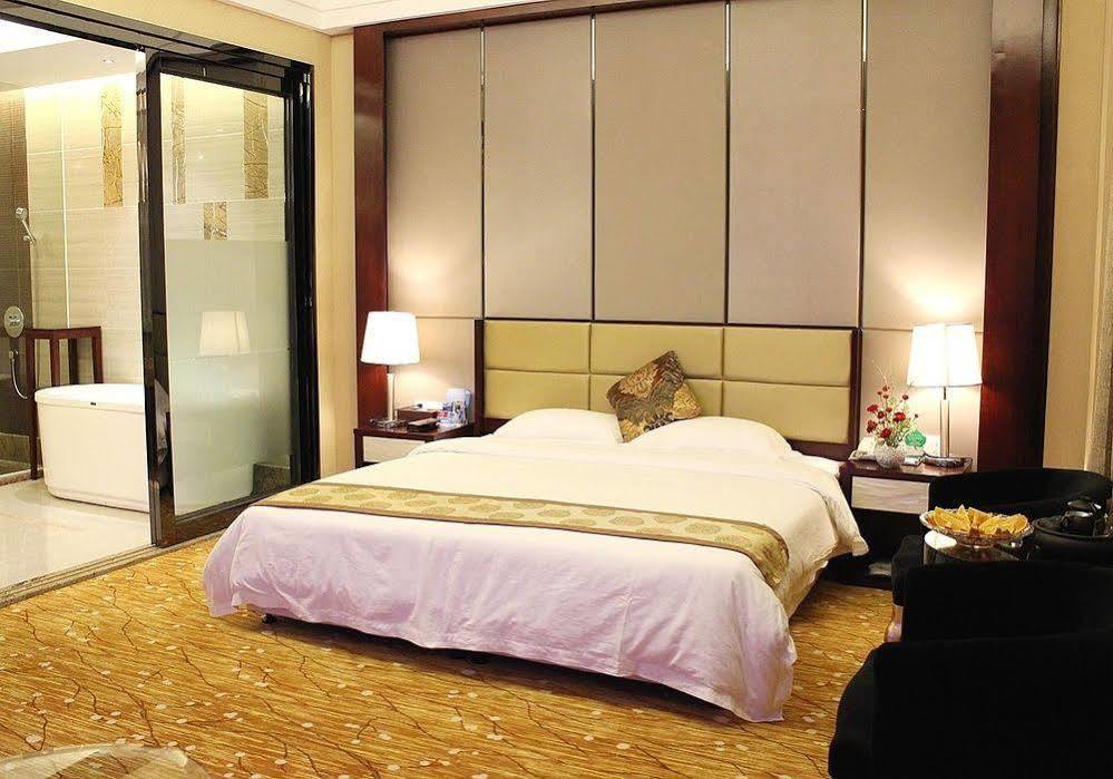Jun Hao Hotel Dongguan  Zewnętrze zdjęcie