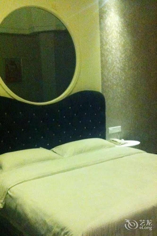 Jun Hao Hotel Dongguan  Zewnętrze zdjęcie