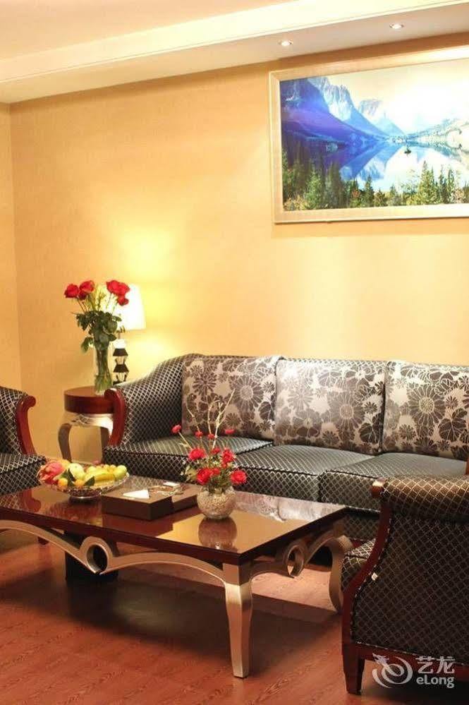 Jun Hao Hotel Dongguan  Zewnętrze zdjęcie